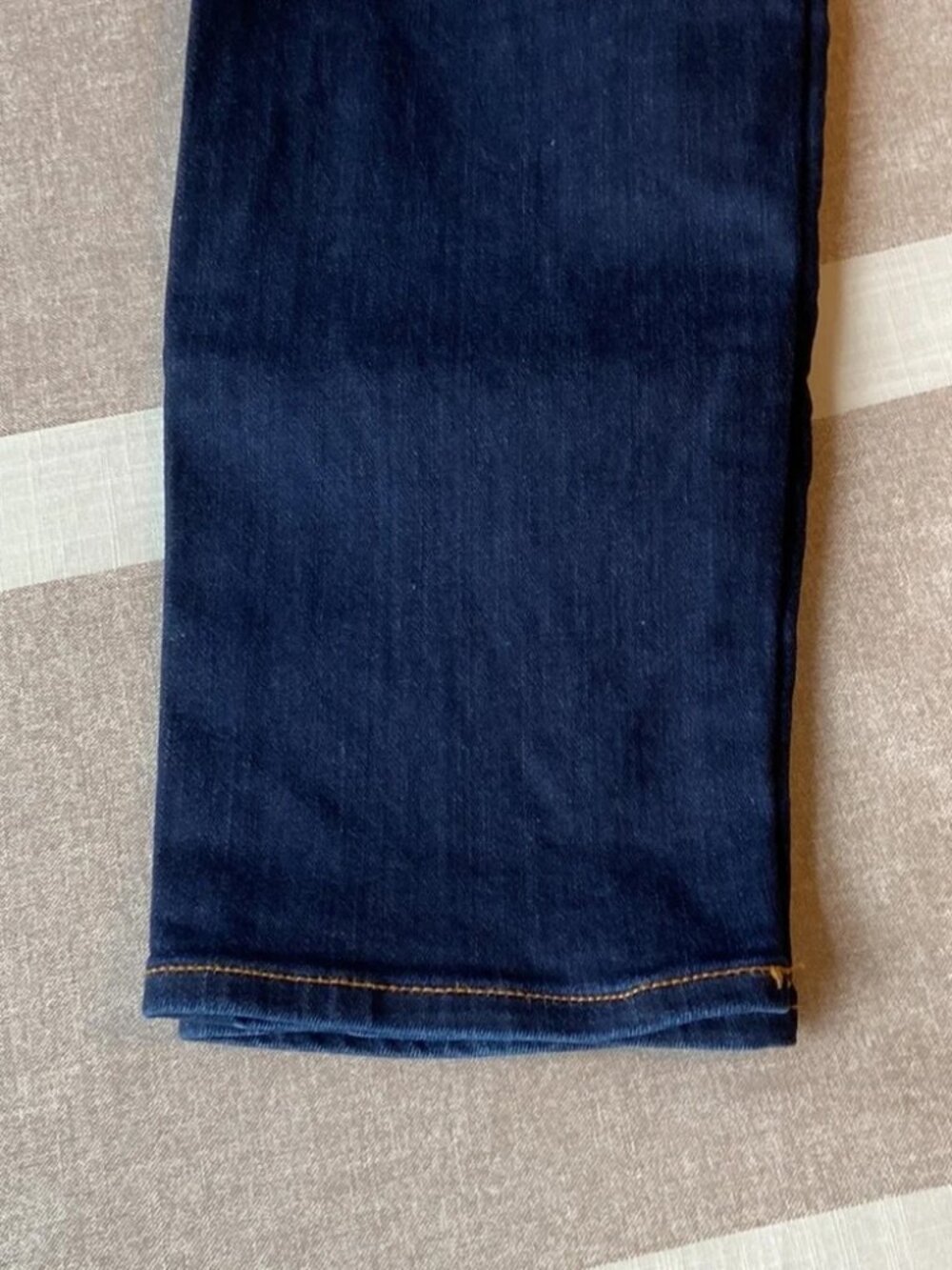 EUC J. Crew Stretch Dark Denim Jeans Sz 32 / 28 - Picture 4 of 4